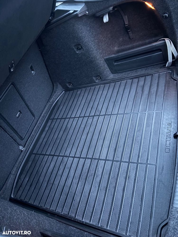 Skoda Octavia 1.5 TSI DSG Style - 10