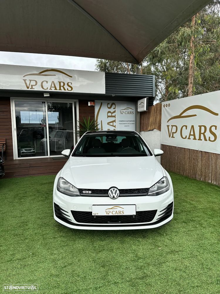 VW Golf 2.0 TDI GTD DSG - 1