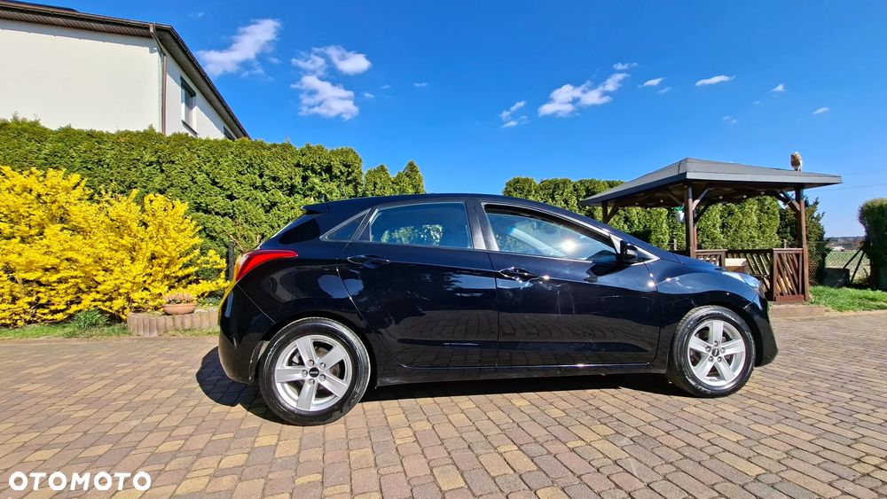 Hyundai i30 blue 1.4 Passion - 7