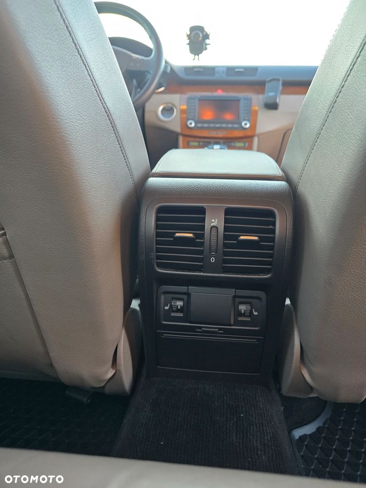 Volkswagen Passat 2.0 TDI DSG Highline - 7