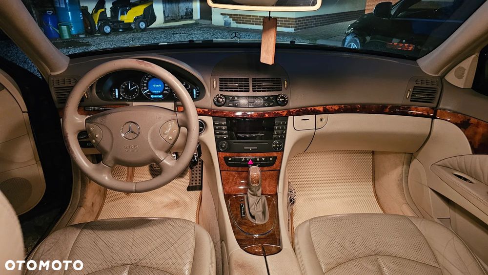Mercedes-Benz Klasa E - 36