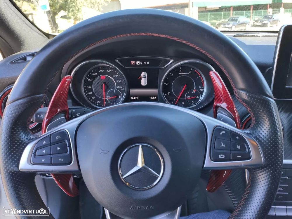 Mercedes-Benz A 45 AMG 4-Matic - 23