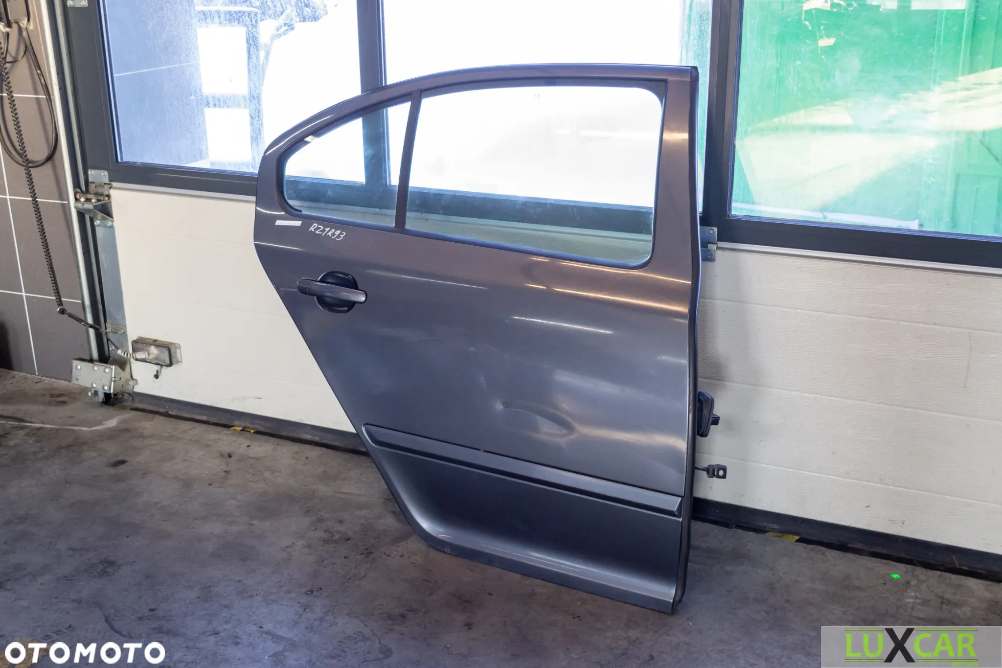 SKODA OCTAVIA II 2 VRS DRZWI PRAWE TYŁ KOLOR LF8J GORLICE RZ1R93 - 2