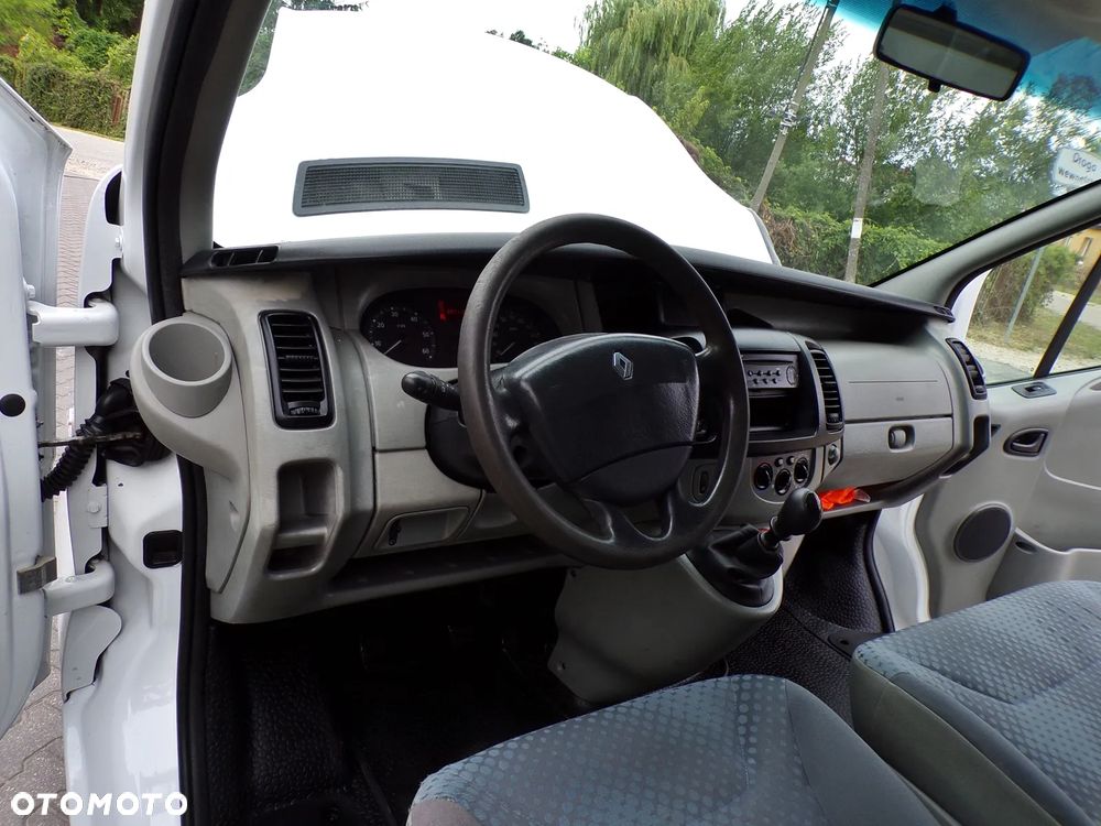 Renault TRAFIC LONG - 15