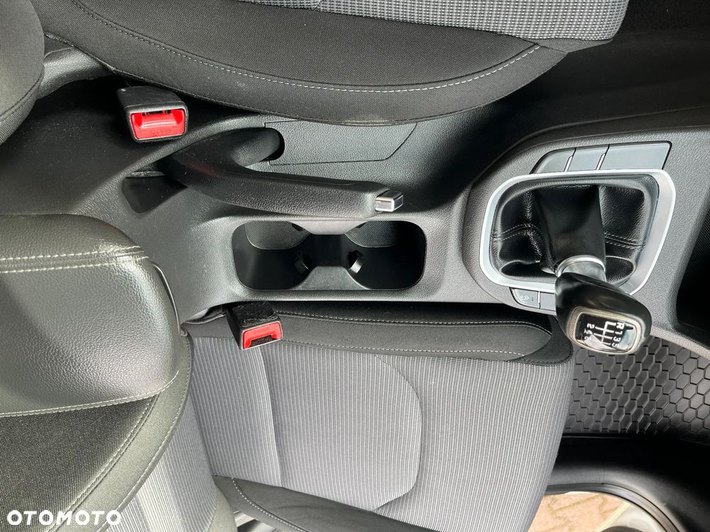 Hyundai i30 1.4 Classic + - 13