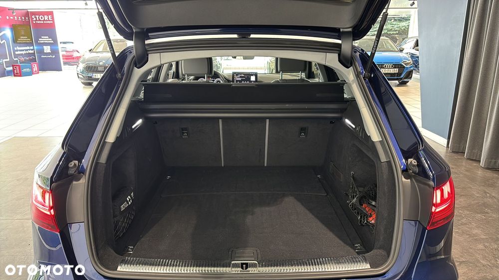 Audi A4 Allroad - 18