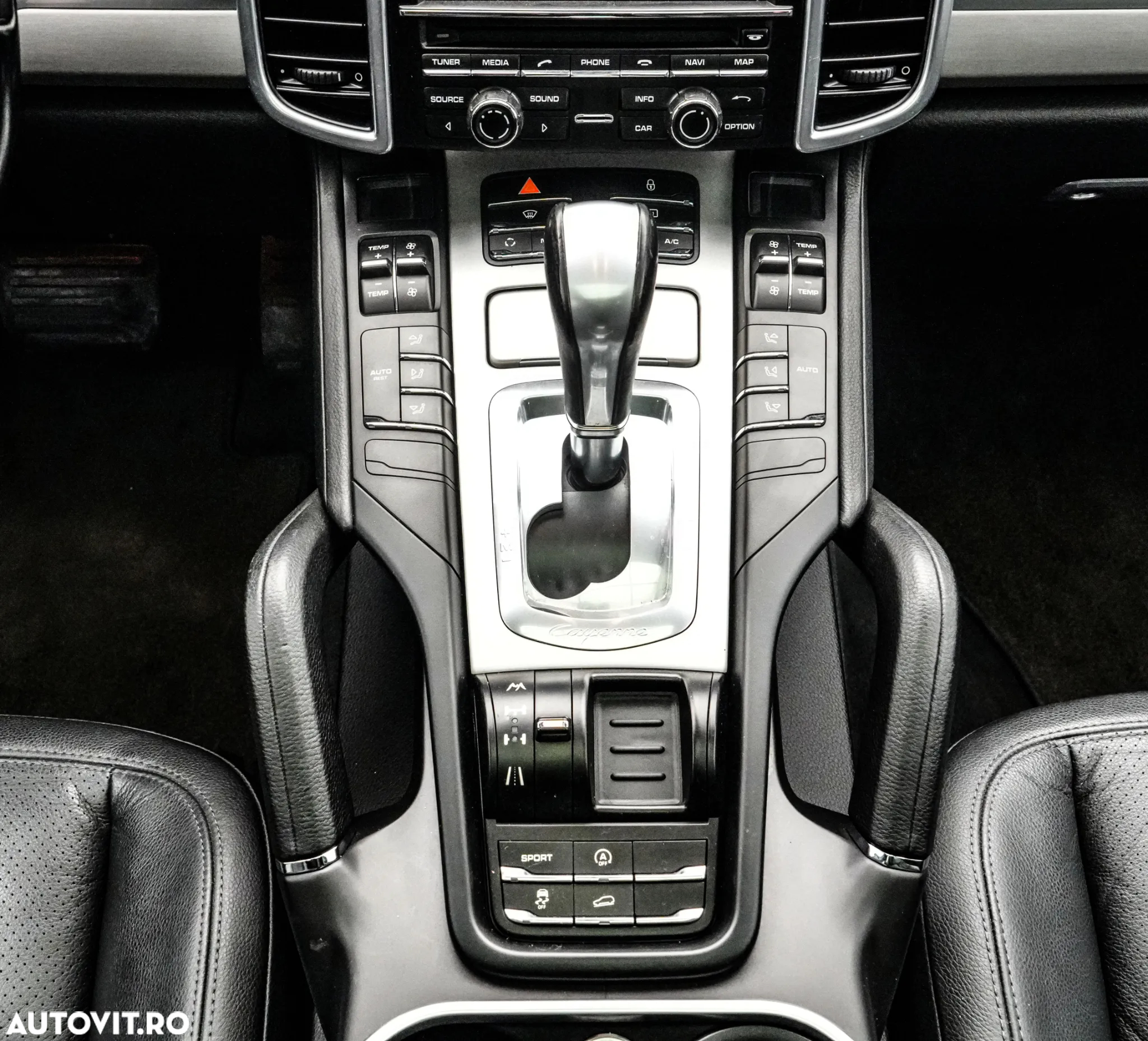 Porsche Cayenne 3.0 L V6 - 21