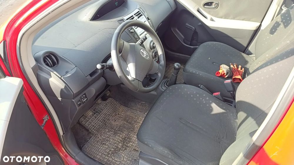 35532 toyota yaris II 1.3 1.3 87 km 2SZFE na części lakier 3P0 - 16