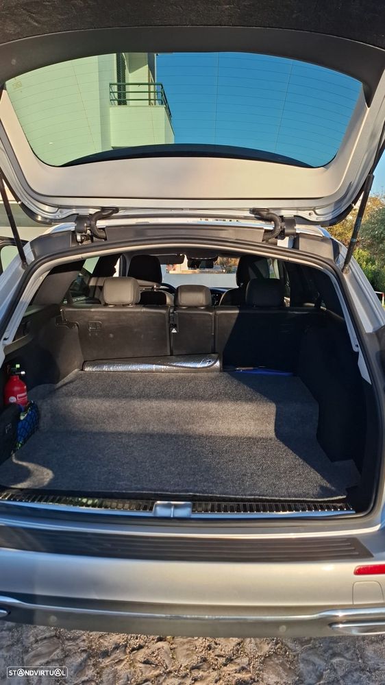 Mercedes-Benz E 300 - 4