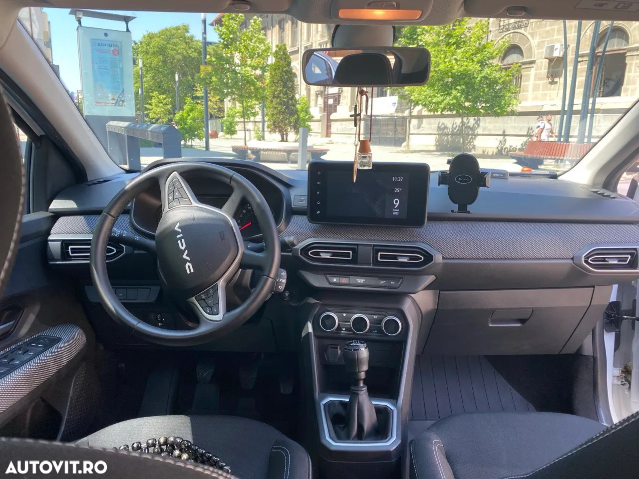 Dacia Logan TCe 90 MT6 Prestige - 8