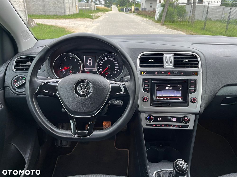 Volkswagen Polo 1.2 TSI Blue Motion Technology Lounge - 20