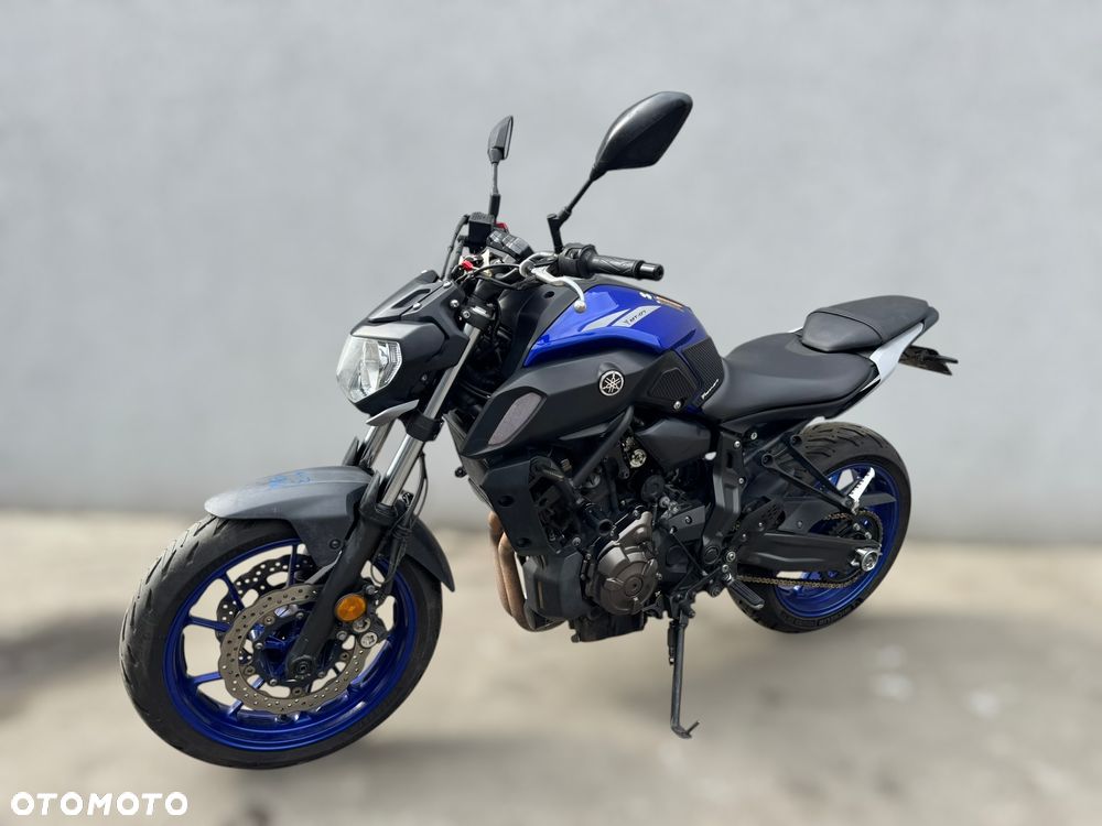 Yamaha MT - 7