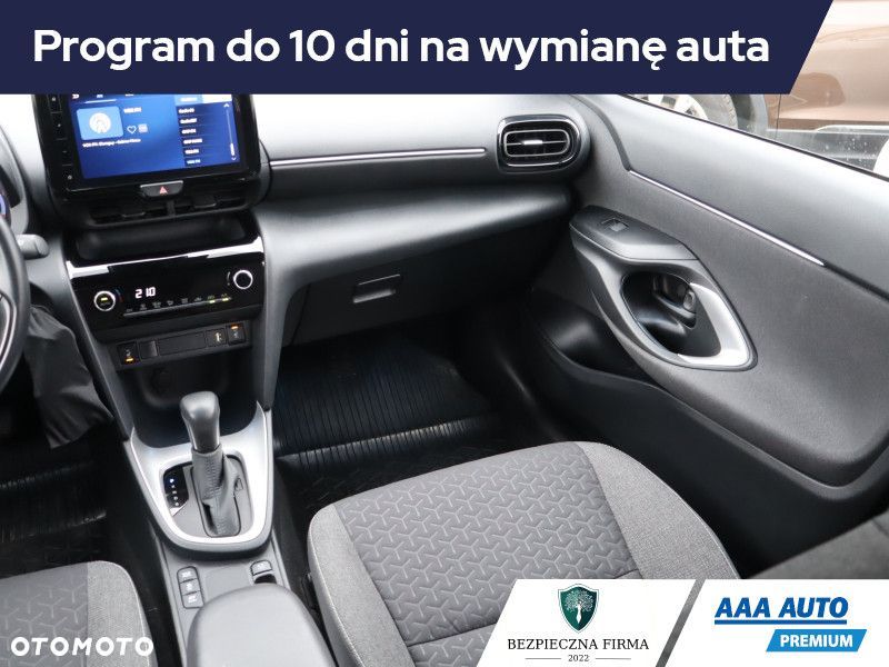 Toyota Yaris Cross - 10