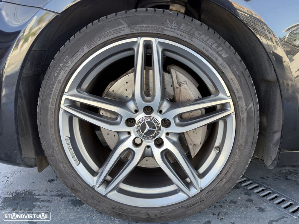 Mercedes-Benz E 220 d AMG Line - 16
