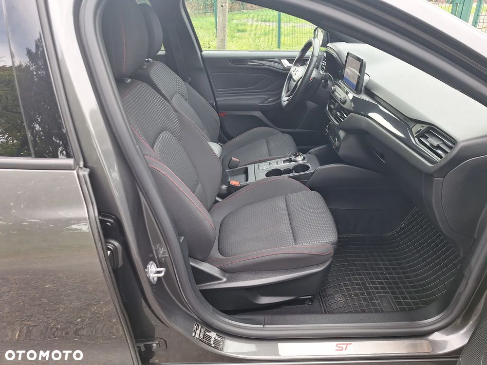 Ford Focus - 14