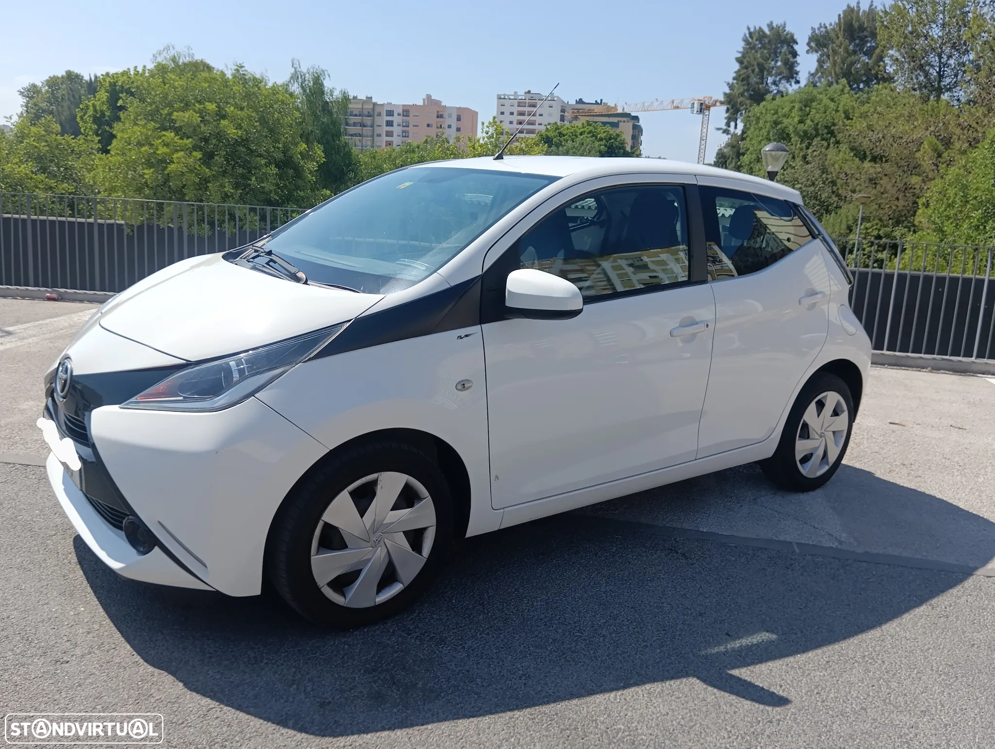 Toyota Aygo 1.0 X-Play Plus MM - 3