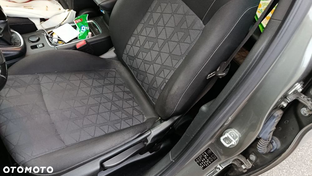 Opel Astra 1.4 Turbo 120 Jahre - 8