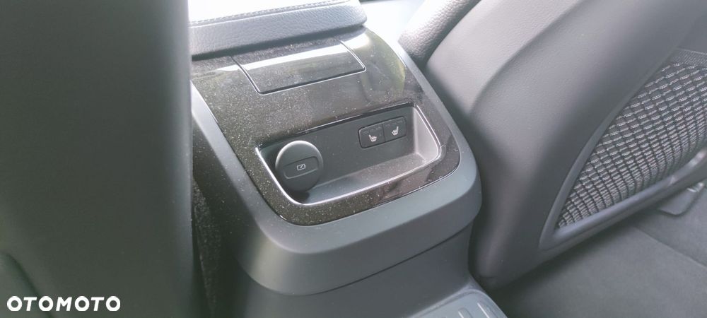 Volvo V60 T6 AWD Recharge Geartronic Inscription - 10