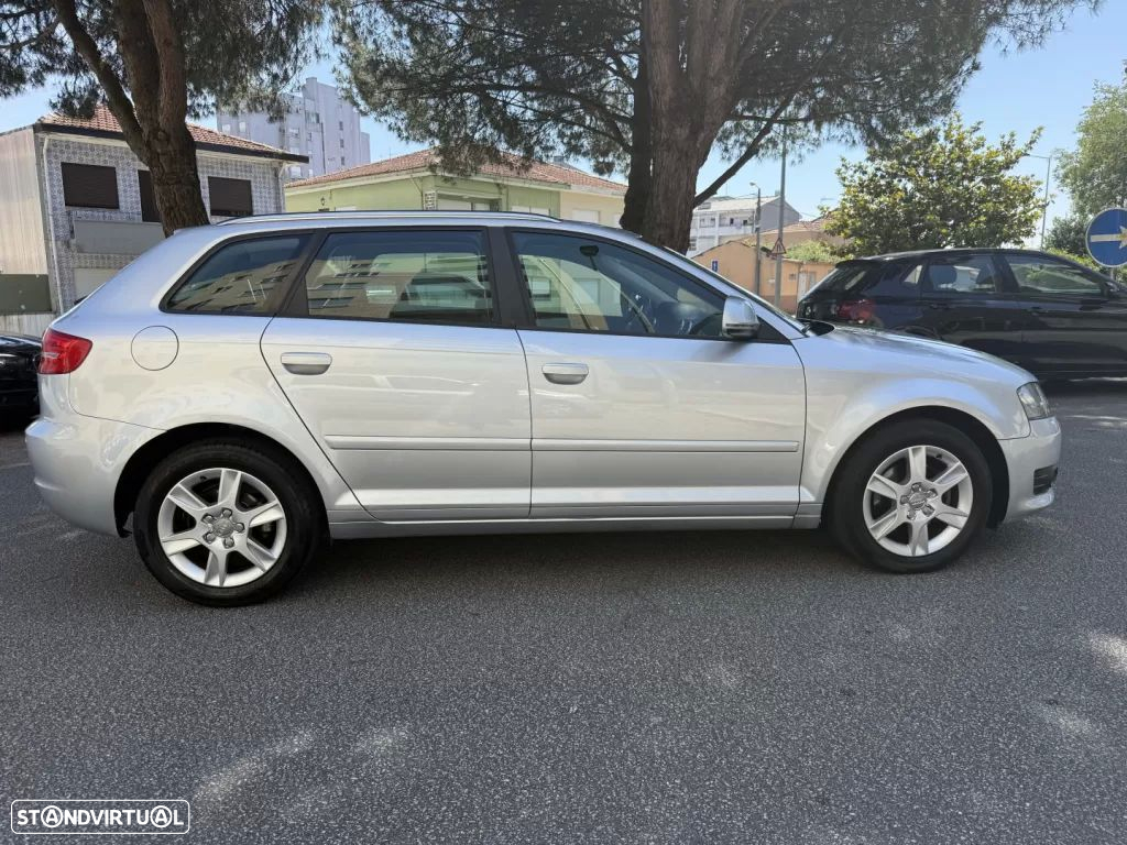 Audi A3 Sportback 2.0 TDI Advance - 7
