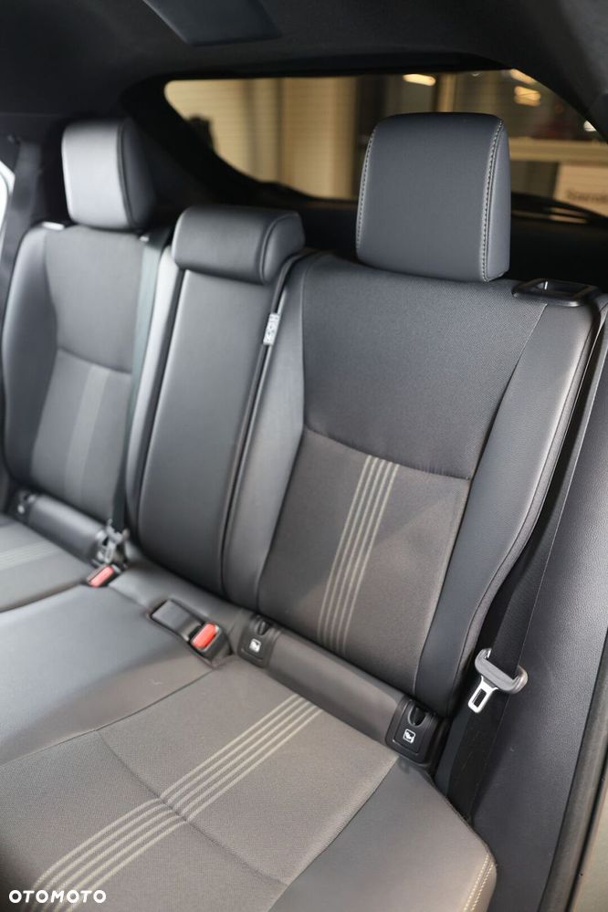 Toyota Yaris Cross - 13