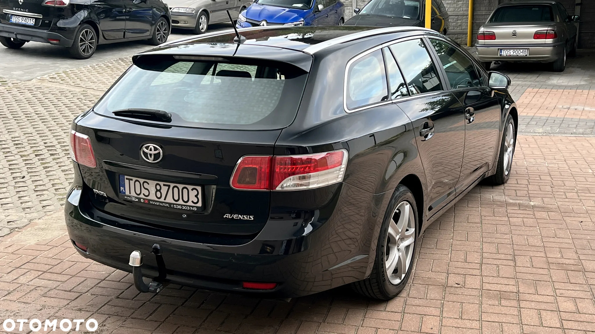 Toyota Avensis Combi 2.0 D-4D - 17