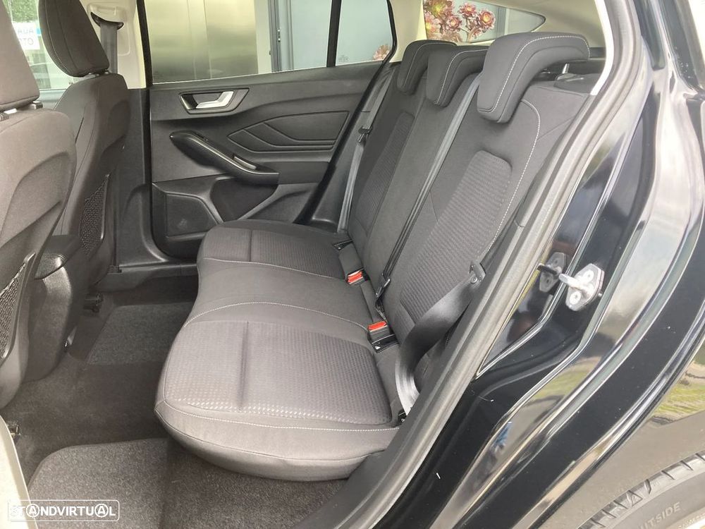 Ford Focus SW 1.5 TDCi EcoBlue Titanium - 29