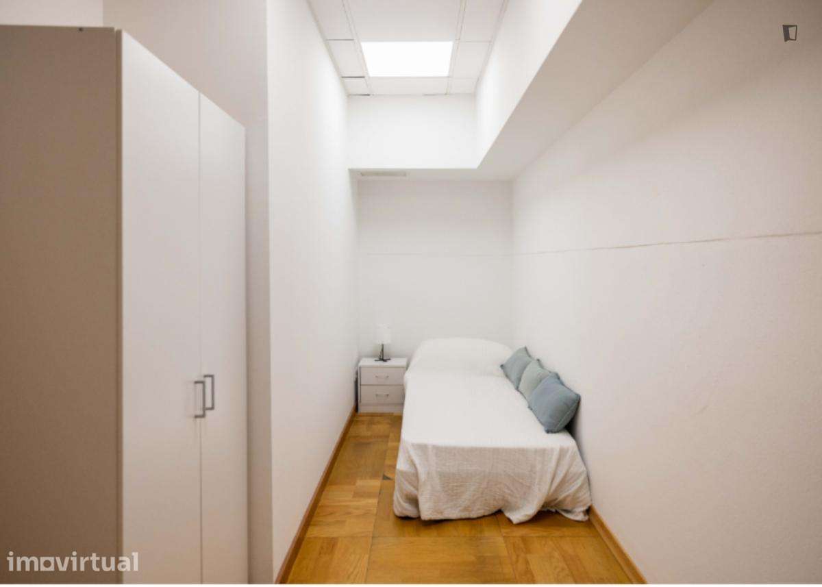 Quarto - localizado em Restelo Lisbon - Grande imagem: 3/14