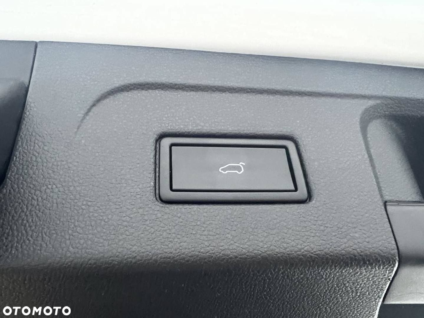 Volkswagen Touran - 25