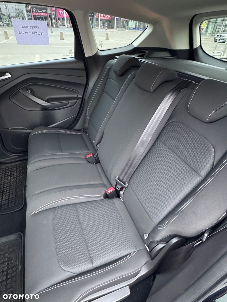 Ford Kuga 1.5 EcoBoost 2x4 ST-Line - 8
