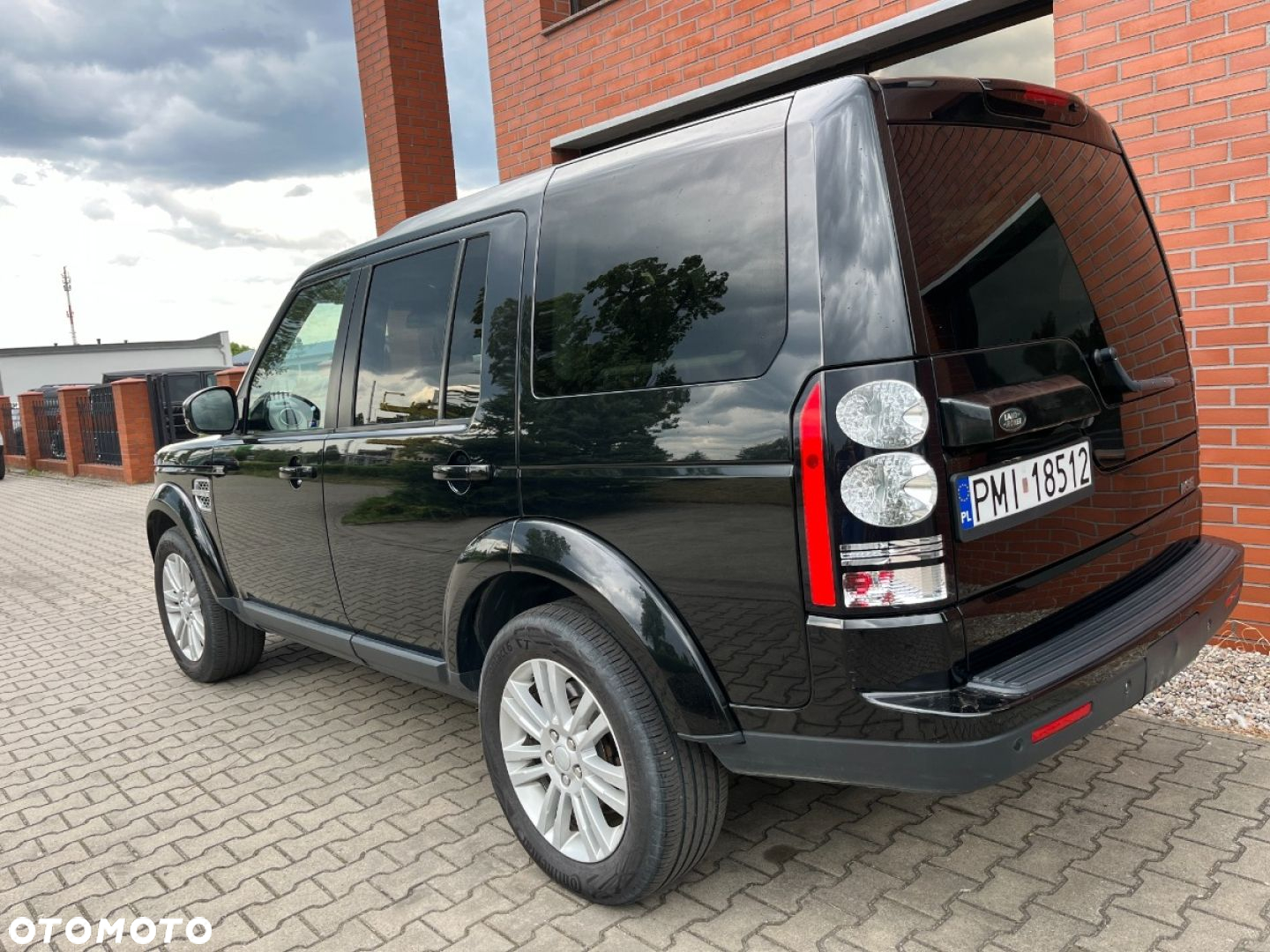 Land Rover Discovery - 3