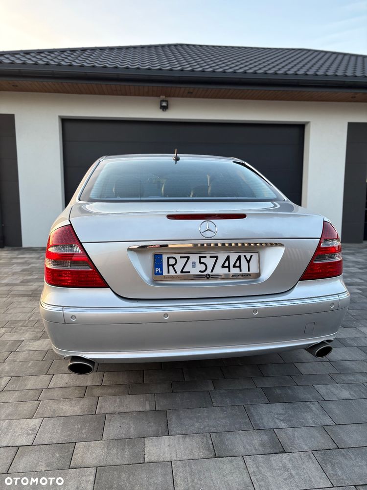 Mercedes-Benz Klasa E - 7