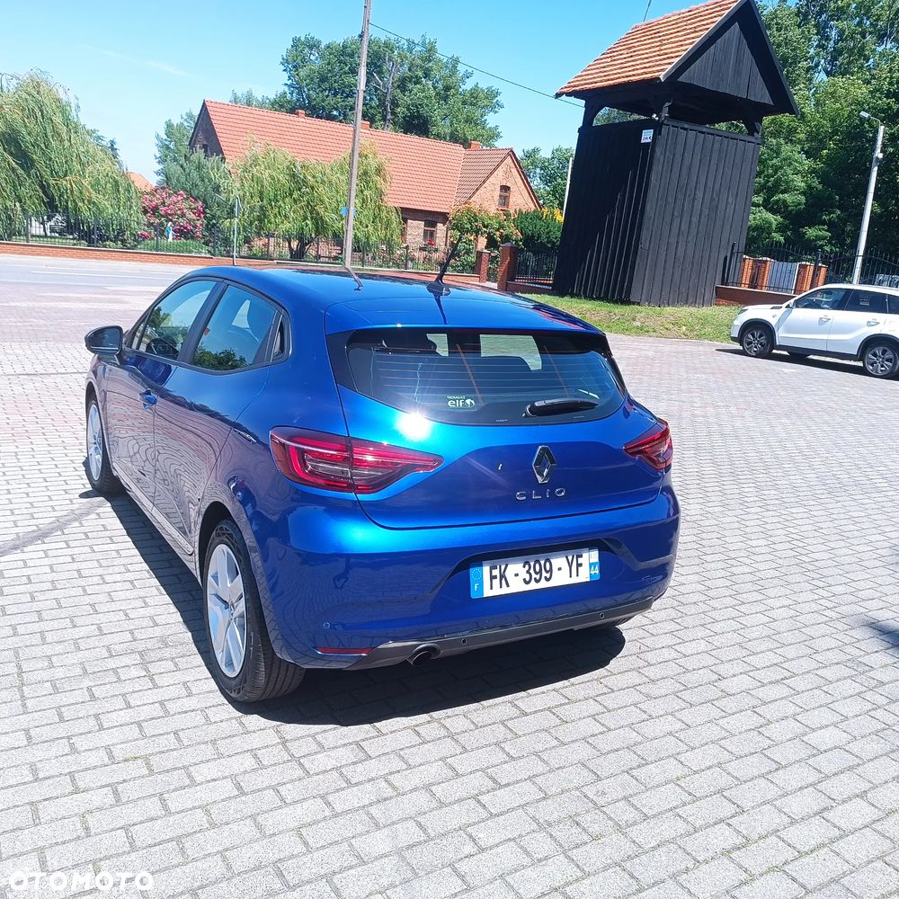 Renault Clio - 8
