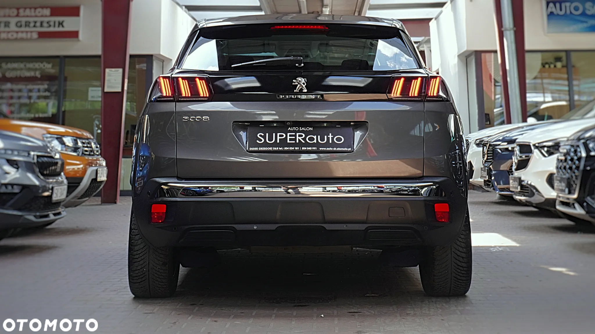 Peugeot 3008 1.2 PureTech Allure Pack S&S EAT8 - 11
