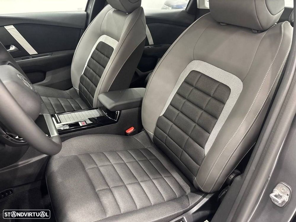 Citroën C4 X 1.2 Hybrid Plus e-DSC6 - 9