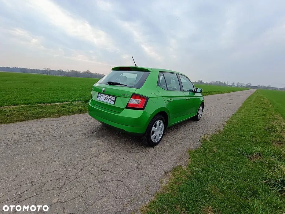 Skoda Fabia 1.0 Style Color - 4