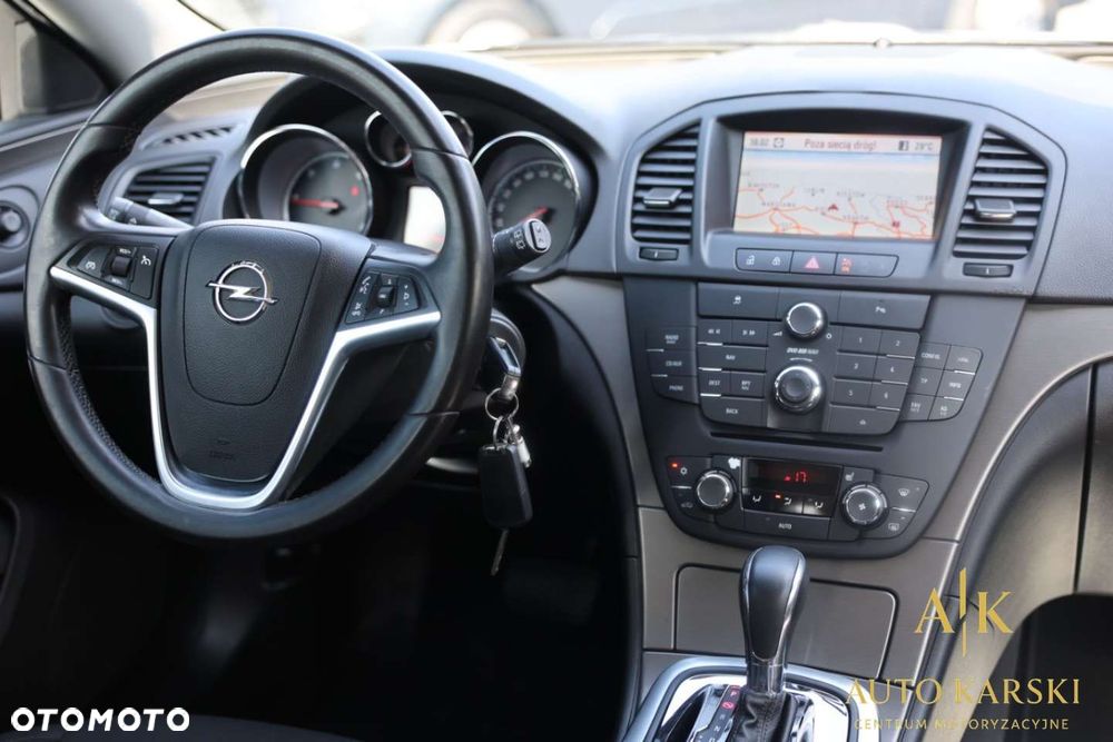 Opel Insignia - 22