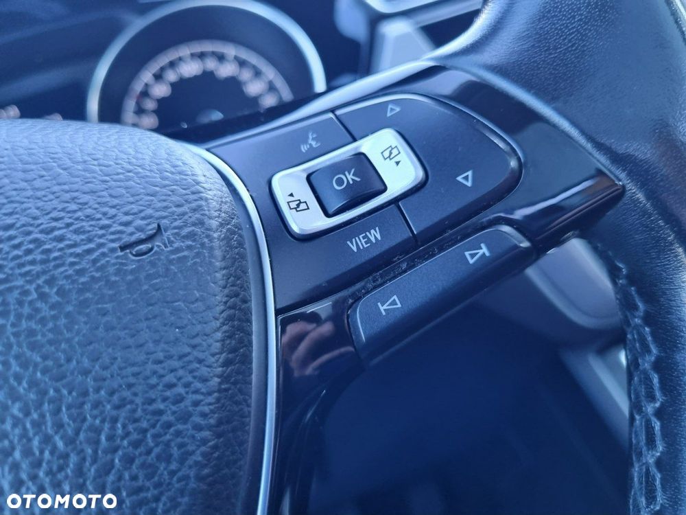 Volkswagen Touran 1.6 TDI BMT SCR Comfortline - 17