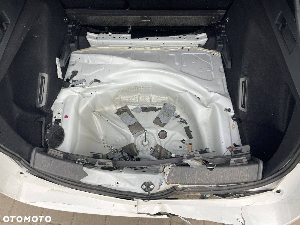 Toyota Corolla 1.8 Hybrid Style - 4