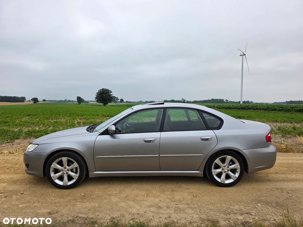 Subaru Legacy - 2