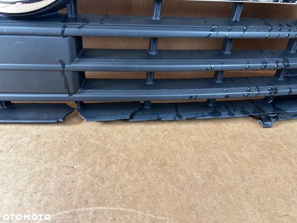 VW T6 T6.1 TRANSPORTER MULTIVAN GRILL ATRAPA CHROM EMBLEMAT PRZÓD 7LA853651B 7LA853653H - 2