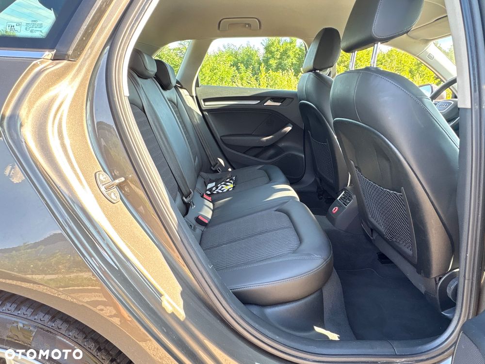 Audi A3 Sportback 2.0 TDI S tronic - 15