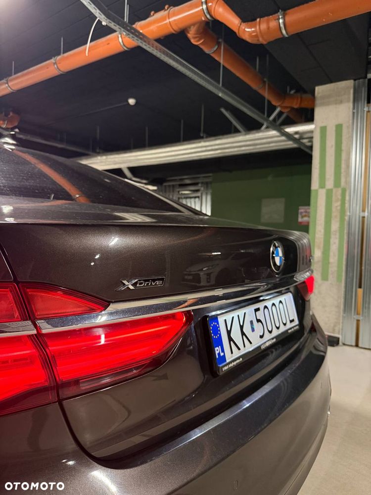 BMW Seria 7 740d xDrive - 8