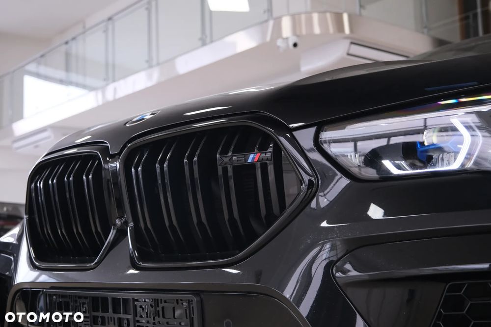 BMW X6M - 10
