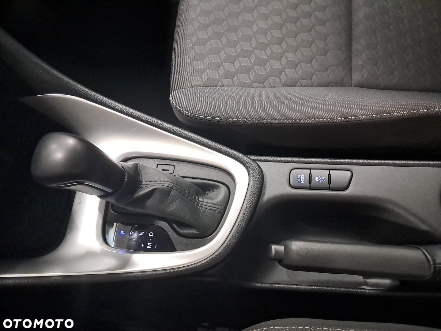 Toyota Yaris 1.5 Comfort CVT - 24