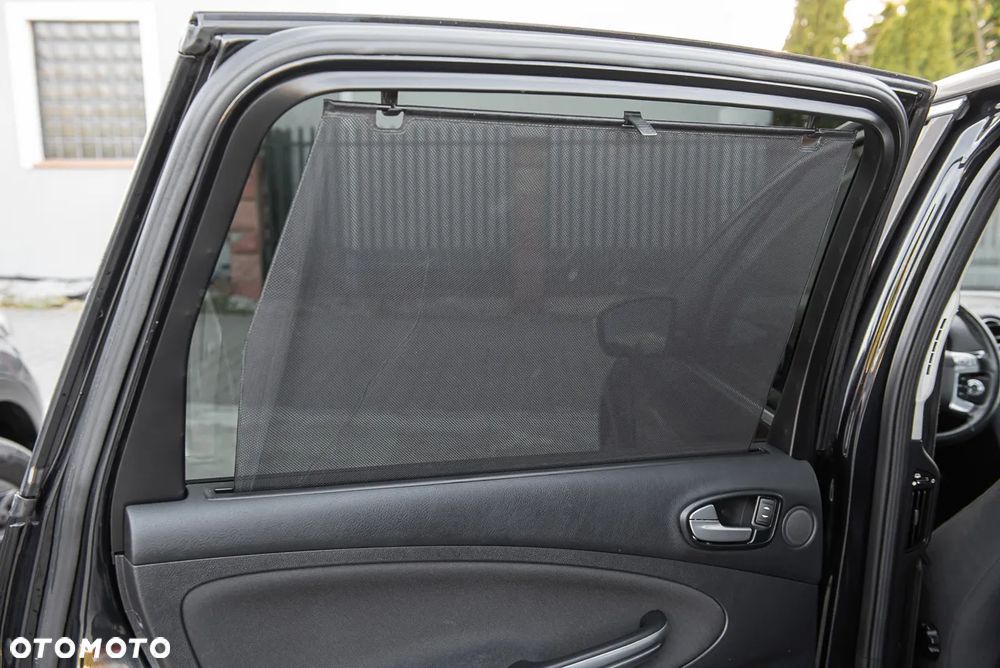 Ford S-Max 2.0 TDCi Silver X - 25