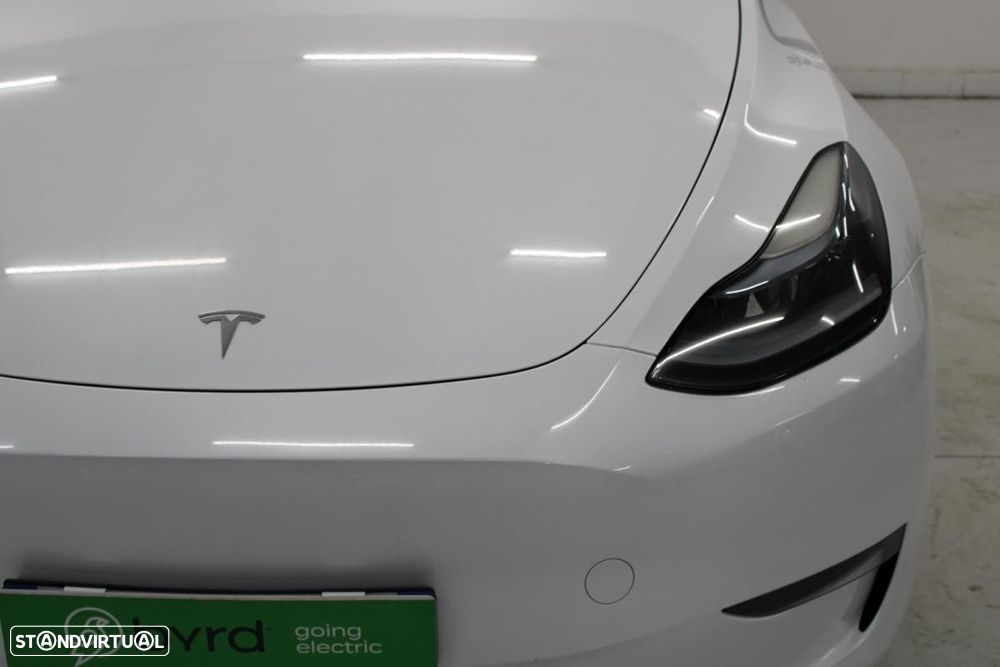 Tesla Model Y Long Range Dual Motor AWD - 3