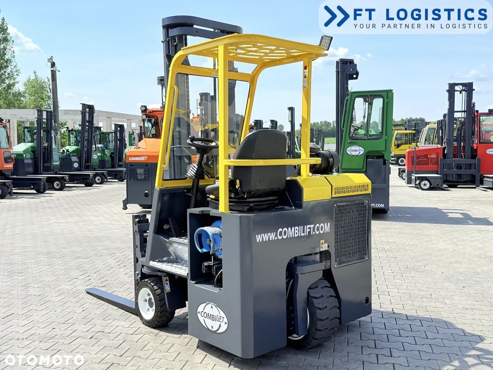 Combilift WÓZEK CZTEROKIERUNKOWY - WIELOKIERUNKOWY | COMBILIFT CB3000 | GAS | DUPLEX 4000MM | POZYCJONER WIDEŁ | PRZESUW WIDEŁ | NOWE OPONY | PO SERWISIE | STAN IDEALNY | Szeroka oferta wózków czterokierunkowych i bocznych, dopasowanych do różnorodnych potrzeb i zastosowań - 10
