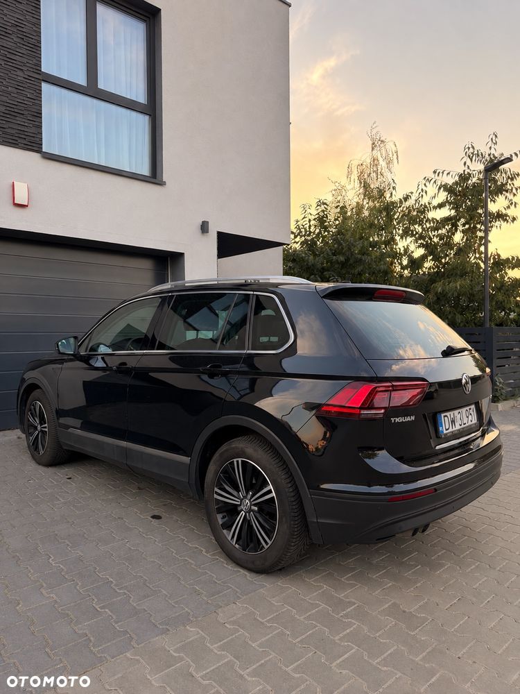 Volkswagen Tiguan - 11