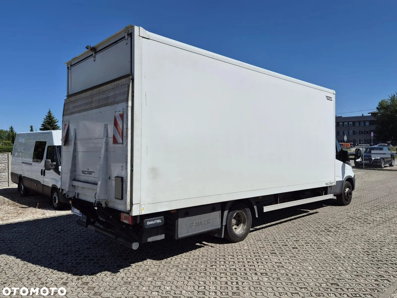 Iveco Daily 72C18 / 35C18 Hi-Matic 3.0HPi, Kontener 6,08m, Winda 1000KG - 4