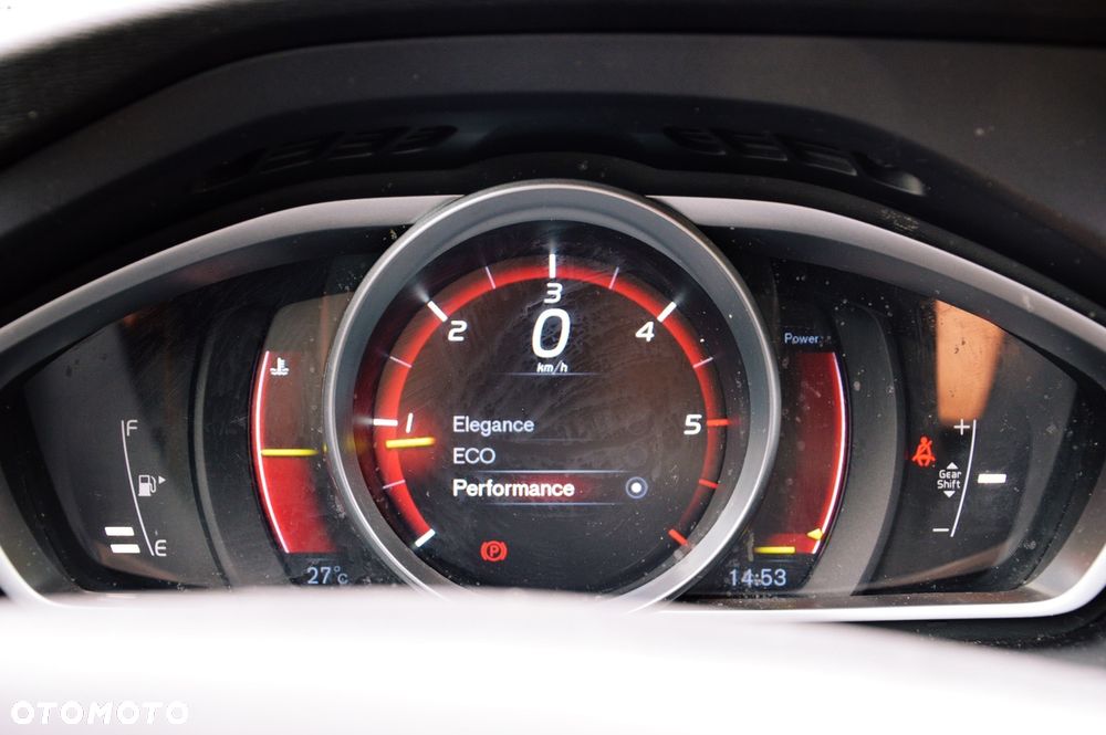 Volvo V40 D4 Summum - 21
